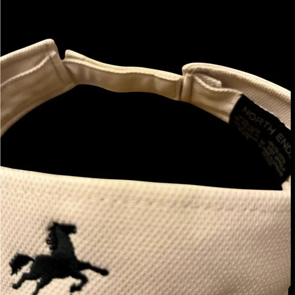 🤍☑️🐎 Men’s White Hat/Visor North End Mustang🐴 - Picture 4 of 5
